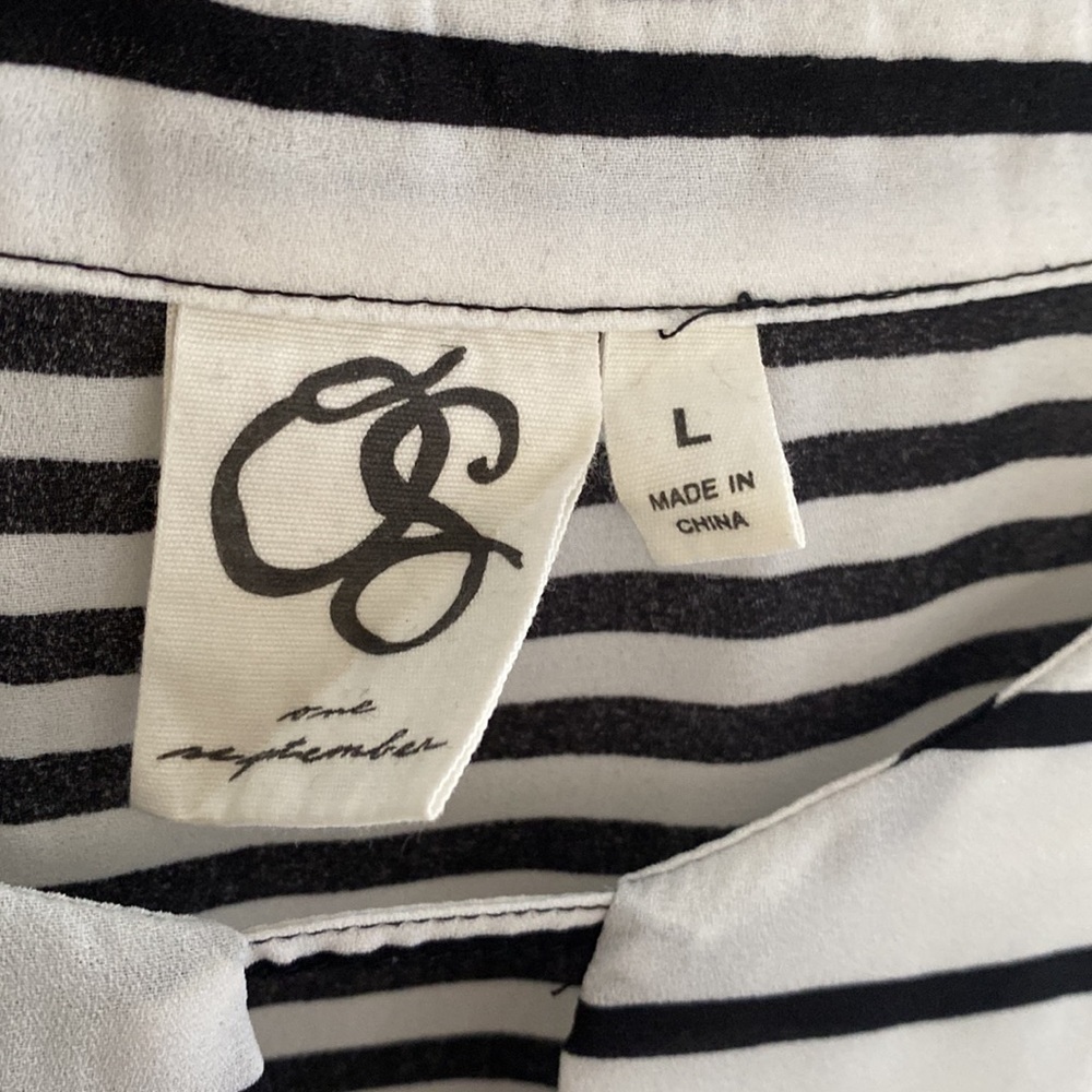 One September black/white top size Large - Picture 4 of 4